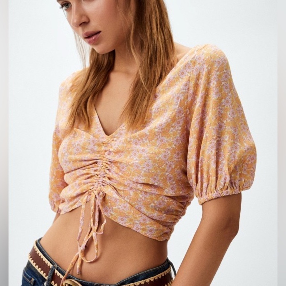 H&M Ruched Floral Puff-Sleeve Top – Size L